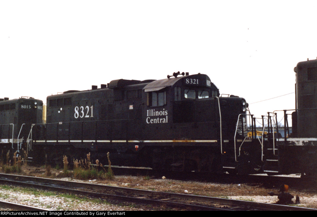 IC GP10 #8321 - Illinois Central
